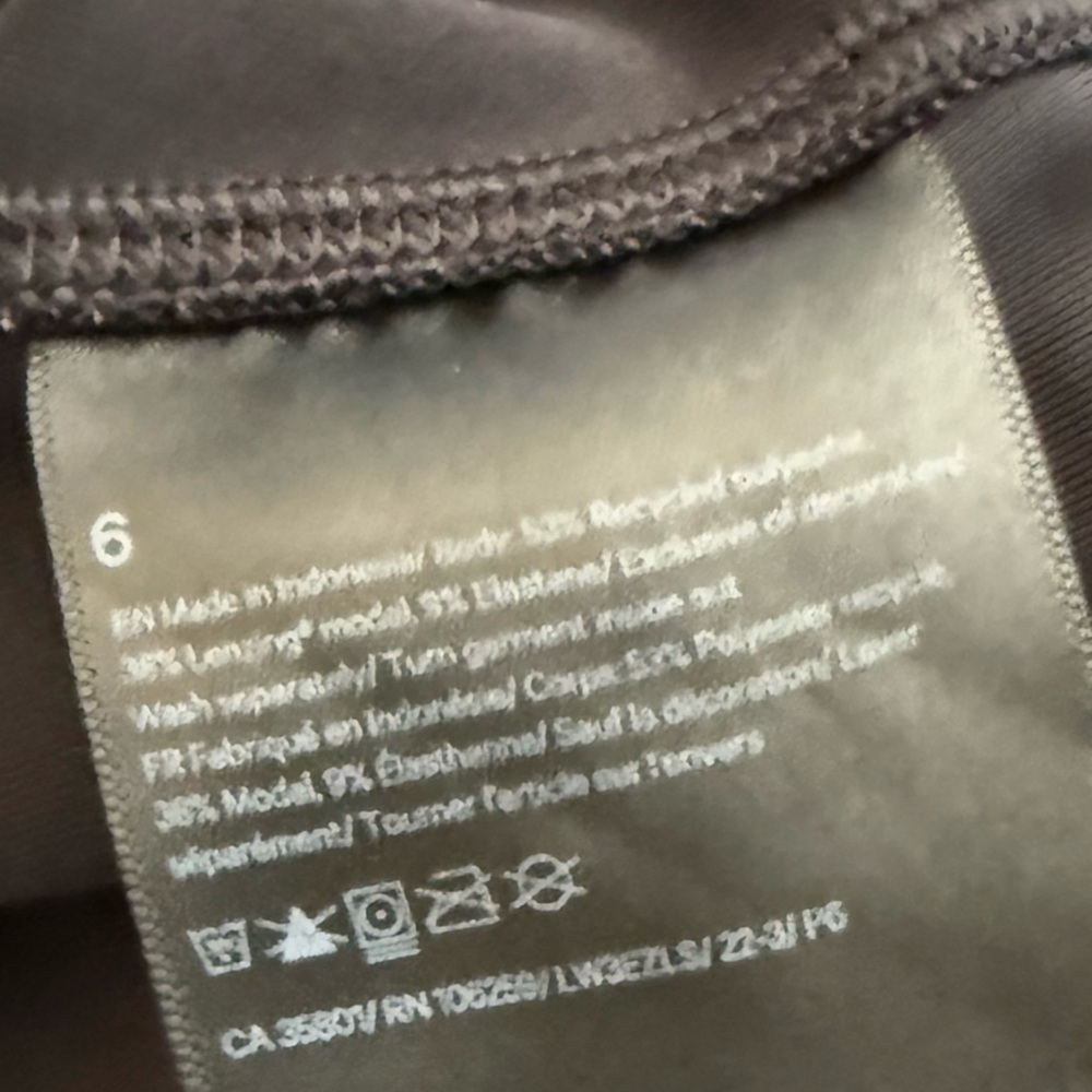 Lululemon Perfectly Oversized Cropped Crew *Softstreme Black - Picture 9 of 9